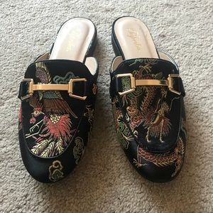 Slide on loafers 🐉